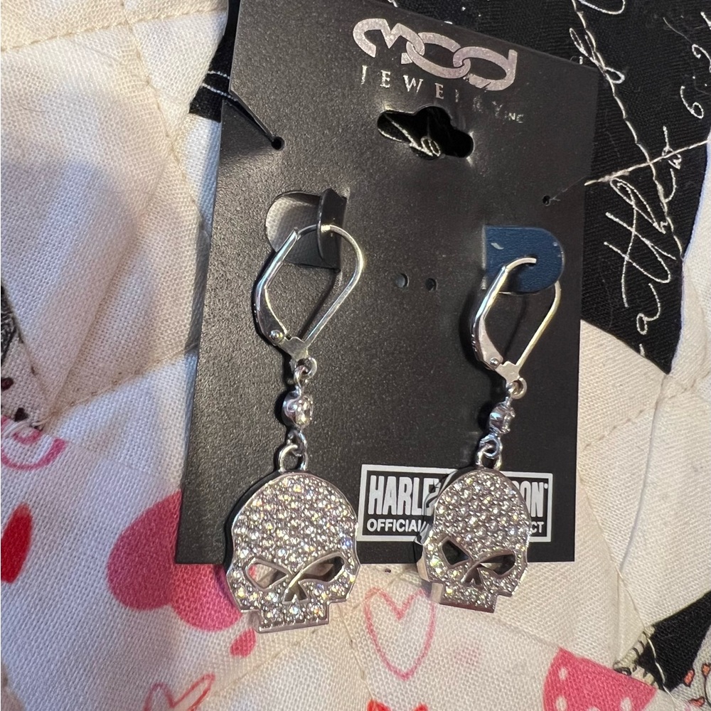 Harley-Davidson® Women's Earrings, Bling Willie G Skull Dangles, MOD 925 Silver - Picture 5 of 11